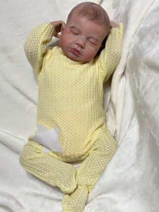 Bebé reborn niña bonita 