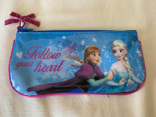 Estuche frozen