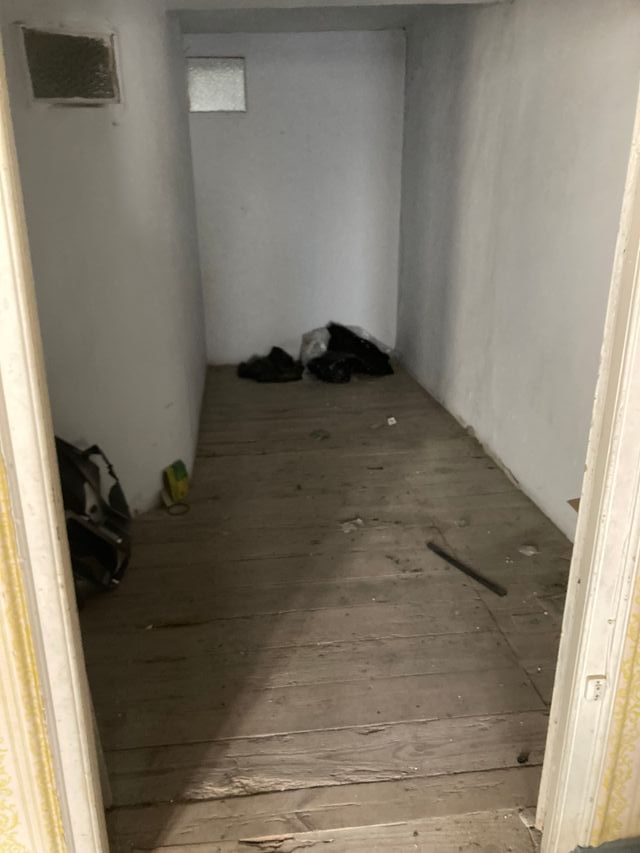Vendo piso a reformar junto a la plaza San Antonio
