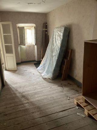 Vendo piso a reformar junto a la plaza San Antonio