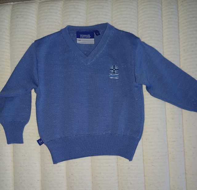 1 Jersey colegio Stella Maris talla 2