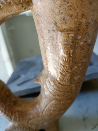 escultura ritual Persa piedra tallada a mano