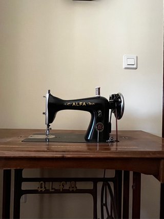 Máquina de Coser ALFA