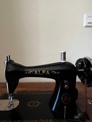 Máquina de Coser ALFA