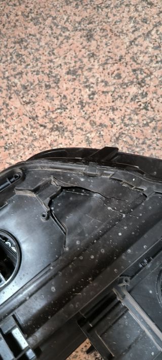 Faro derecho Volkswagen Tiguan MK2 sport