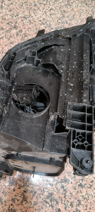 Faro derecho Volkswagen Tiguan MK2 sport