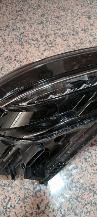 Faro derecho Volkswagen Tiguan MK2 sport