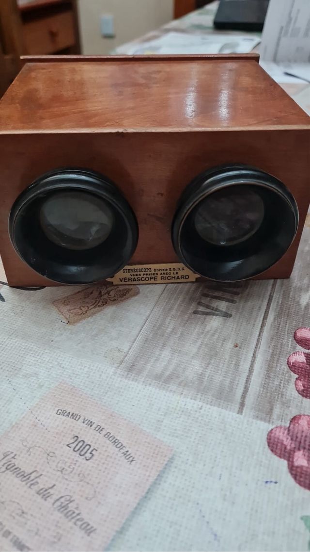 Estereoscopeo francés de madera