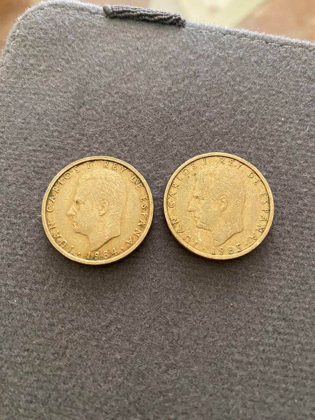Monedas 100 pesetas años 1984-1985