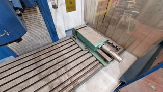 FRESADORA CORREA A10