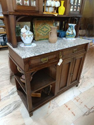 Alacena antigua  de roble