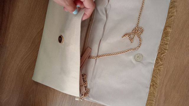 Bolso de mano abalorios y bordado beige