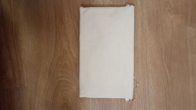 Bolso de mano abalorios y bordado beige