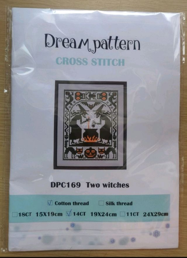 Kit punto de cruz, dos brujas