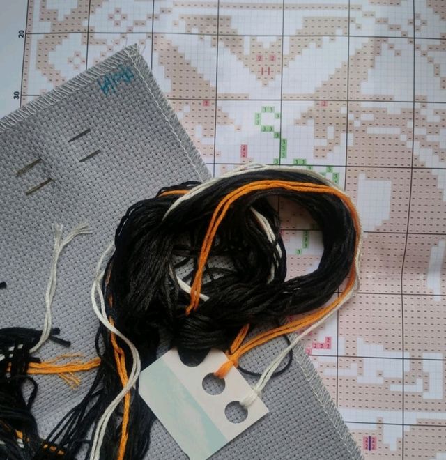 Kit punto de cruz, dos brujas