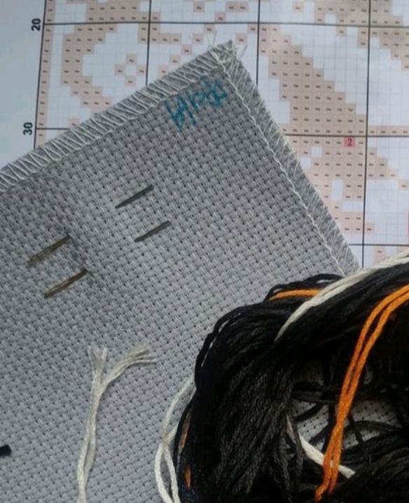 Kit punto de cruz, dos brujas