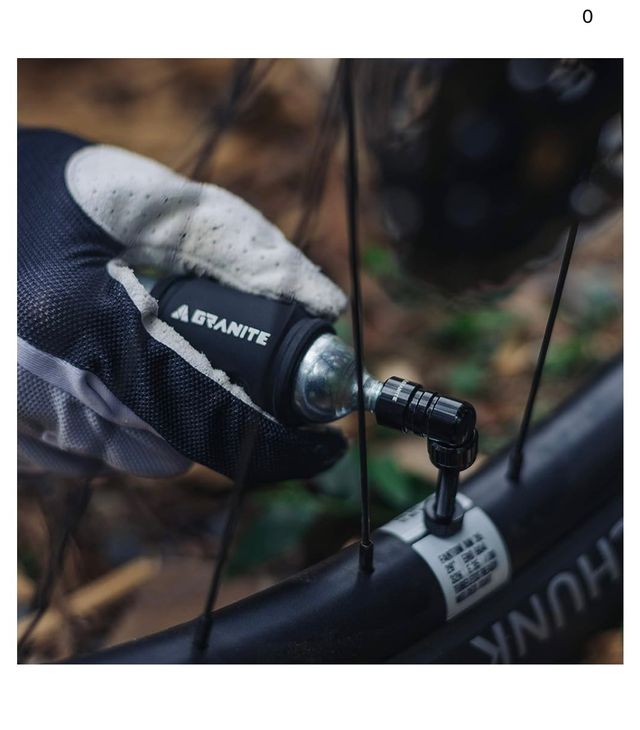 Kit boquilla y soporte botella co2 granite