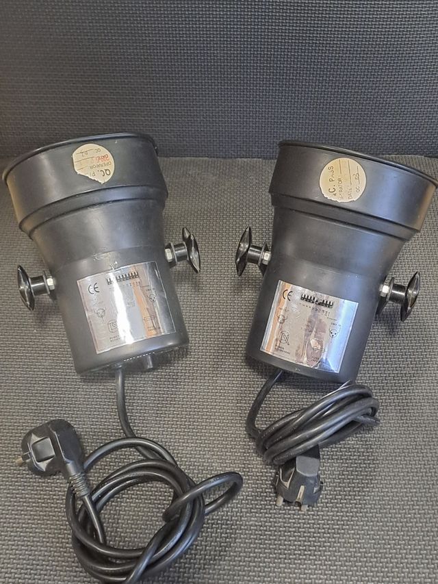 Dos focos Leds PRO LIGHT PAR 36