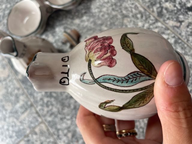 Set olio e aceto dipinti a mano ceramiche Deruta