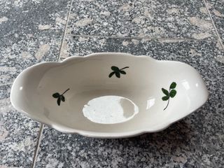 Vecchia salsiera in porcellana Dipinta Vintage