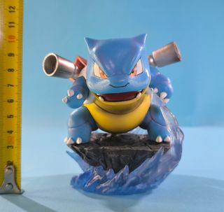 BLASTOIS FIGURA DE COLECCIÓN POKÉMON