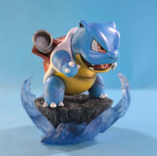 BLASTOIS FIGURA DE COLECCIÓN POKÉMON