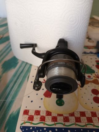 Carrete de pesca marca okuma