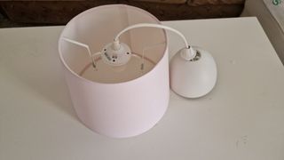 Lámpara de techo rosa