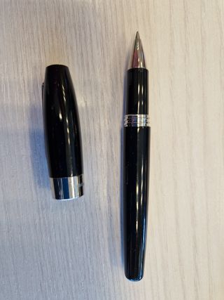 SE VENDEN BOLIGRAFOS Y PLUMAS