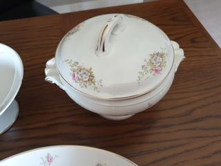 SOPERA, BANDEJA Y FRUTERO DE PORCELANA