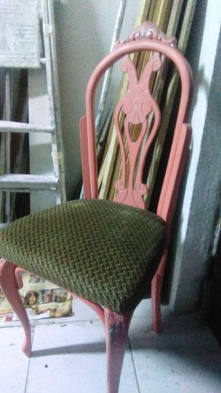 silla antigua pintada a mano