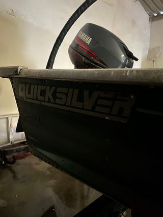Se vende barca Quicksilver