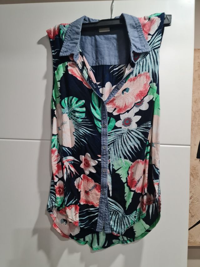 Camisa sin mangas tejana