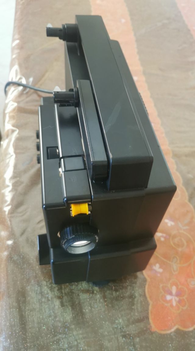 Proiettore Chinon Sound Sp 330 con altoparlante e