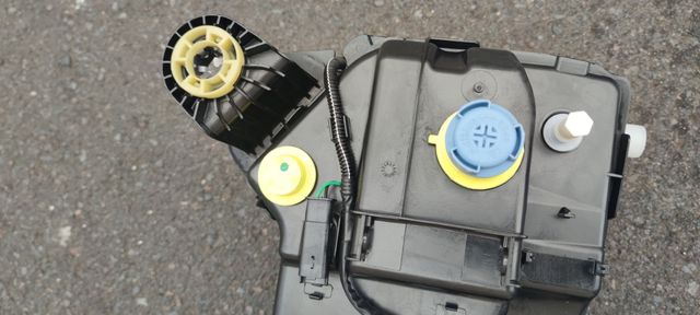 Depósito de Urea para Partner y Berlingo.-