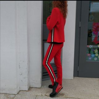 Traje Oui