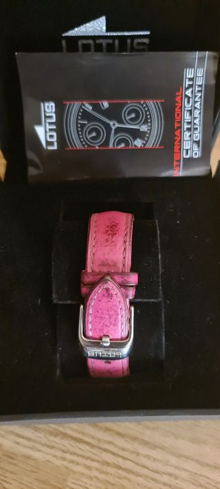 reloj lotus