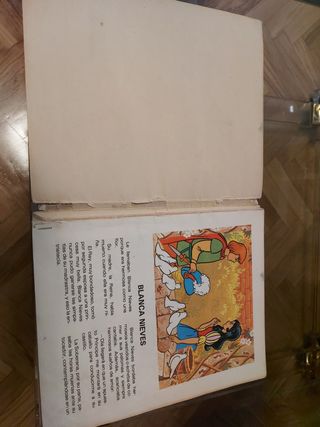 Cuentos Ilusión. Blancanieves y Tres Cuentos Más