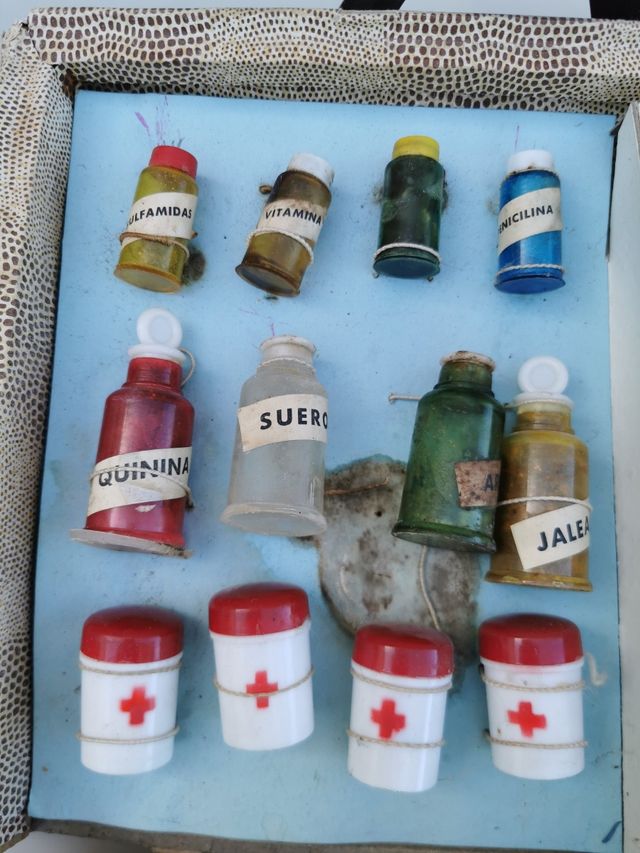 maletín médico de juguete vintage años 60