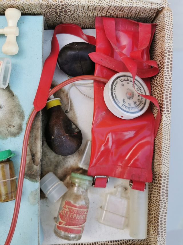 maletín médico de juguete vintage años 60