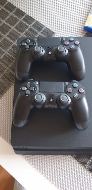 Playstation 4 en perfectas condiciones