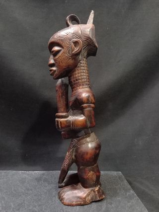 Estatua africana Lulua Congo