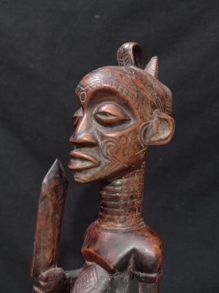 Estatua africana Lulua Congo