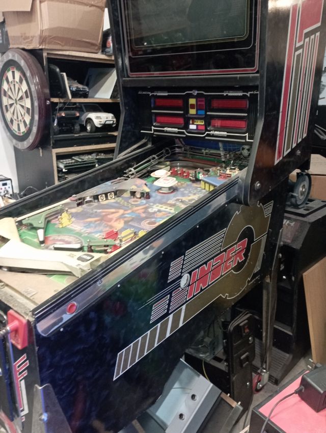 Pinball Flip vi arcade inder