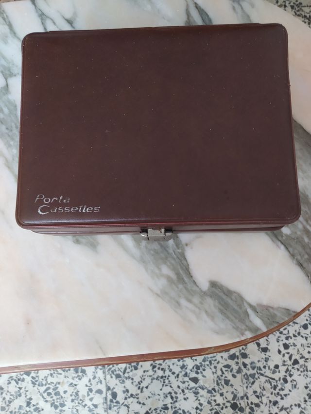 Maletin Porta cassetes