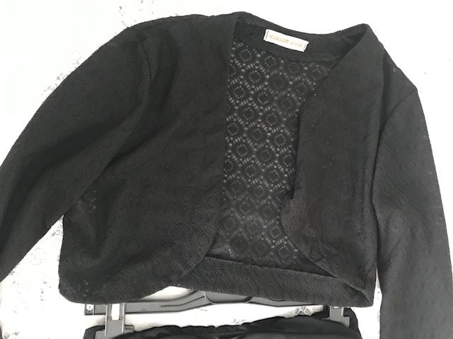 Vestito con coprispalle