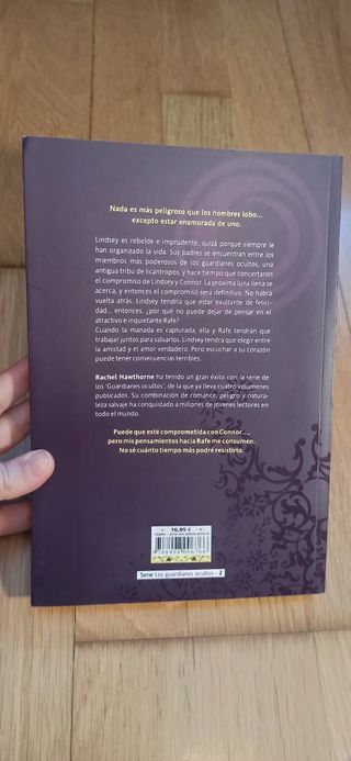 Saga Guardianes Ocultos (literatura juvenil)