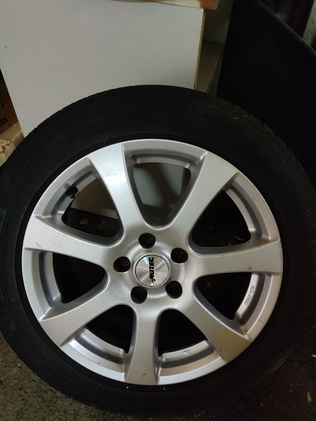 Se venden llantas Autec en 17"