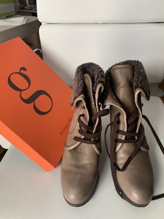 Botines de invierno de tacón marrones