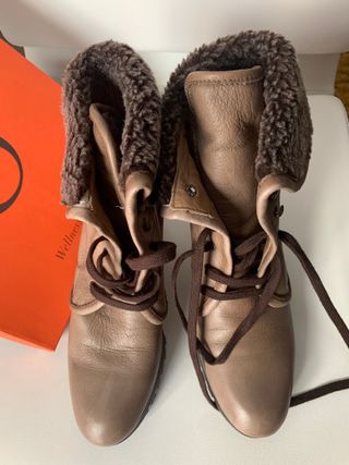Botines de invierno de tacón marrones